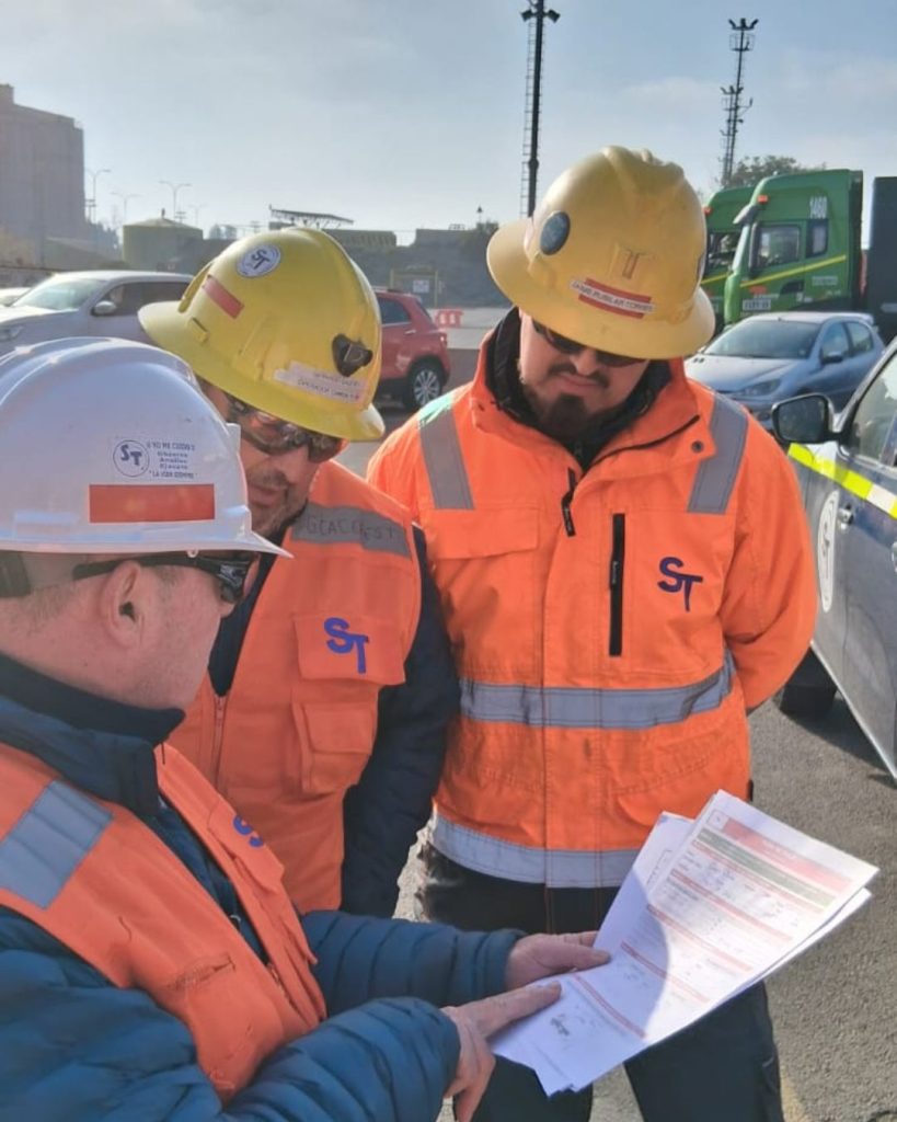Electromovilidad en minería: la infraestructura eléctrica que impulsa la minería del futuro